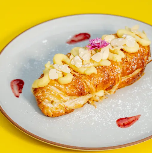 [DT08] Oruga de almendras